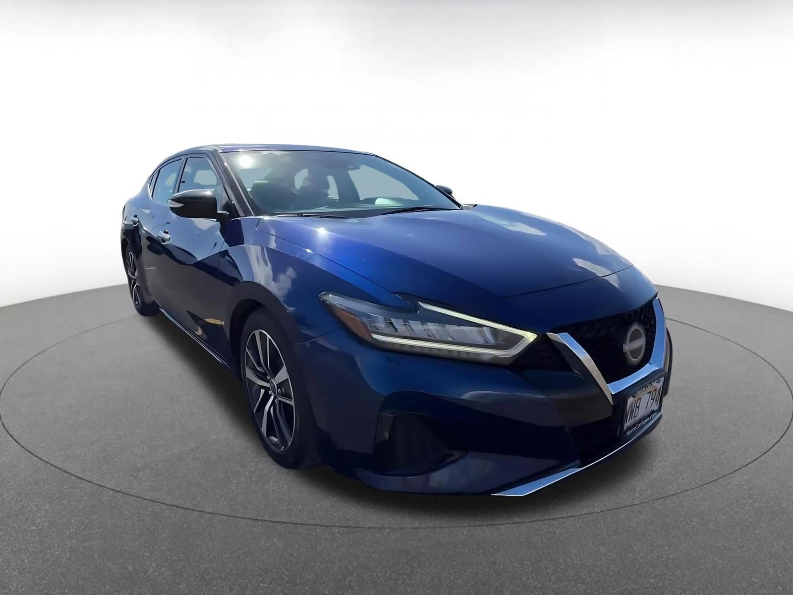 Used 2023 Nissan Maxima SV w/ Floor Mat Group image 3