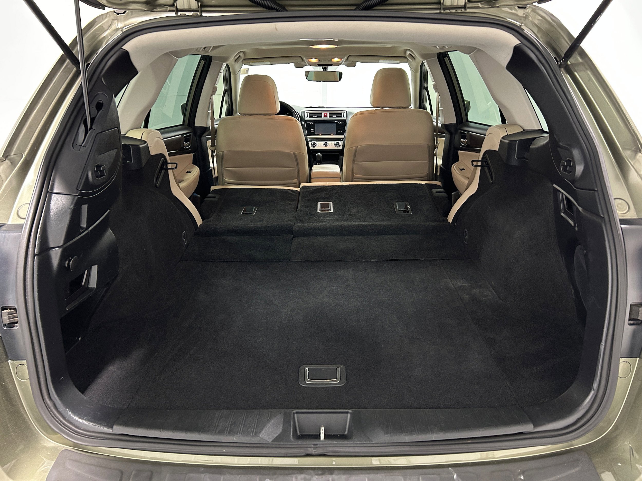 Used 2017 Subaru Outback 2.5i Limited AWD/4WD image 34