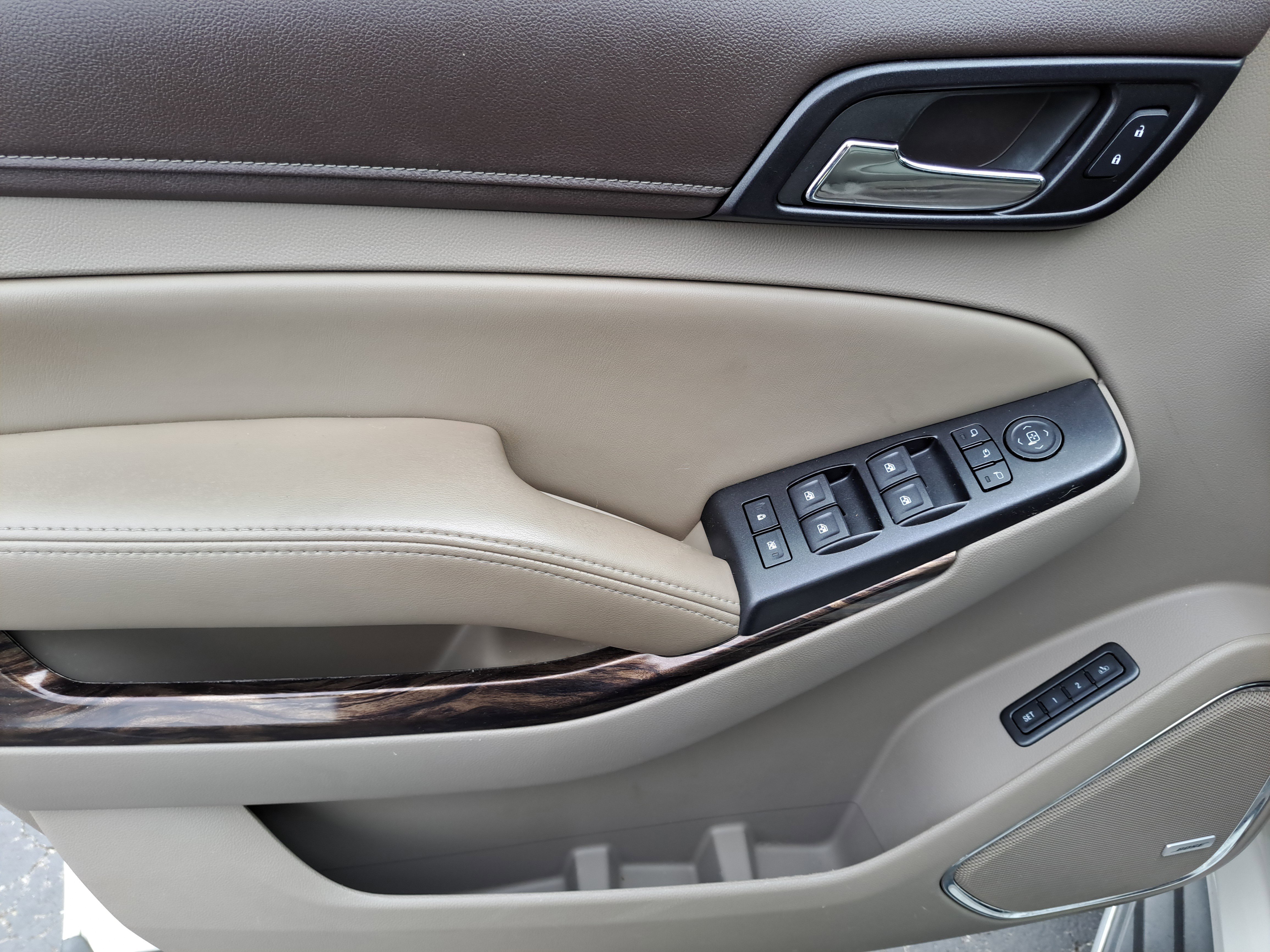 Used 2015 GMC Yukon XL SLT w/ Open Road Package image 14