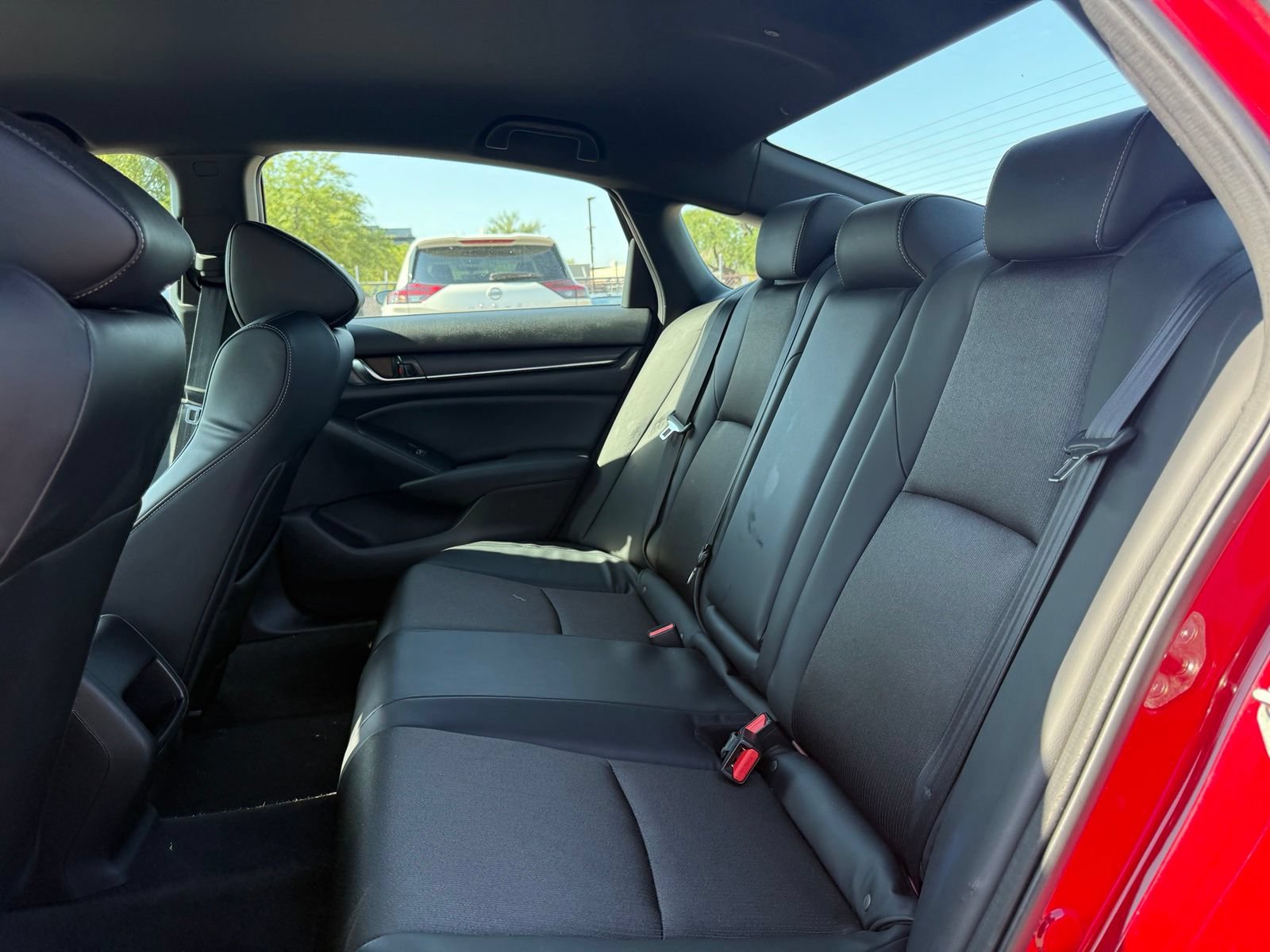 Used 2018 Honda Accord Sport image 9