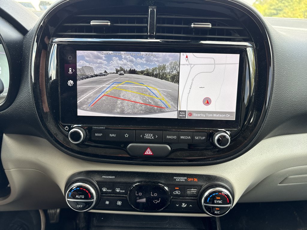 Used 2024 Kia Soul EX FWD image 28