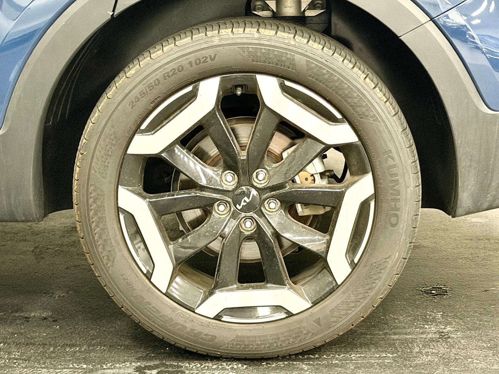 Used 2025 Kia Telluride S FWD image 16