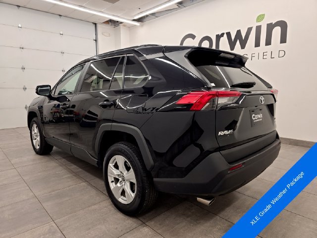Used 2021 Toyota RAV4 XLE w/ XLE Grade Weather Package AWD/4WD image 3