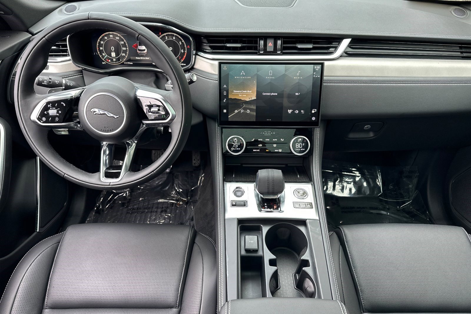 New 2025 Jaguar F-PACE R-Dynamic S image 24