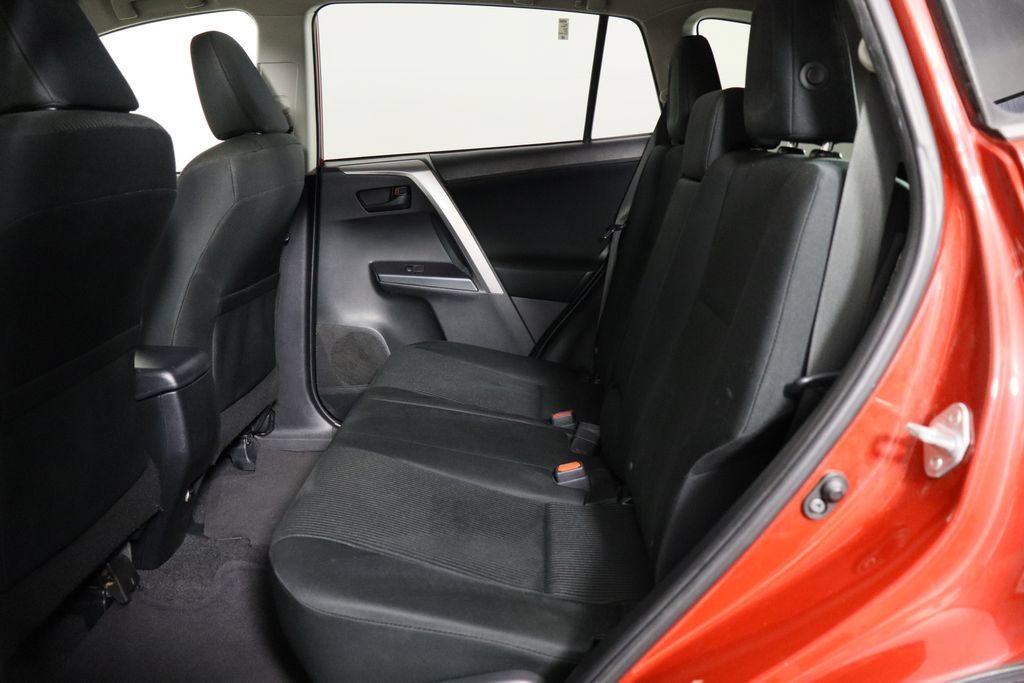 Used 2017 Toyota RAV4 LE FWD image 16
