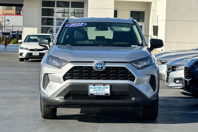 Used 2022 Toyota RAV4 LE image 8