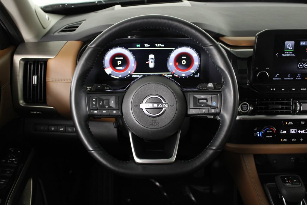 Certified 2023 Nissan Pathfinder Platinum w/ Cargo Package AWD/4WD image 10
