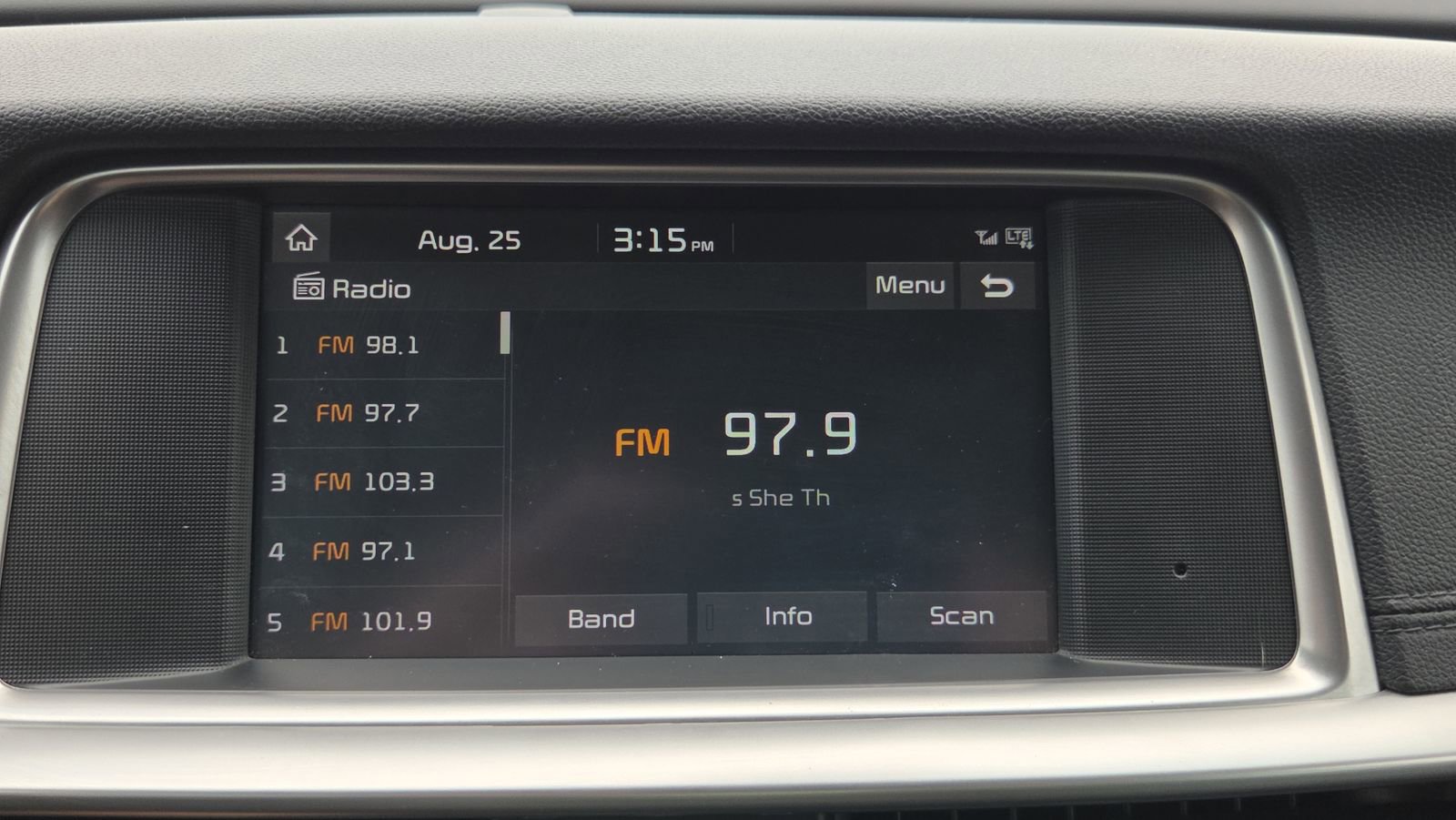 Used 2019 Kia Optima EX image 10