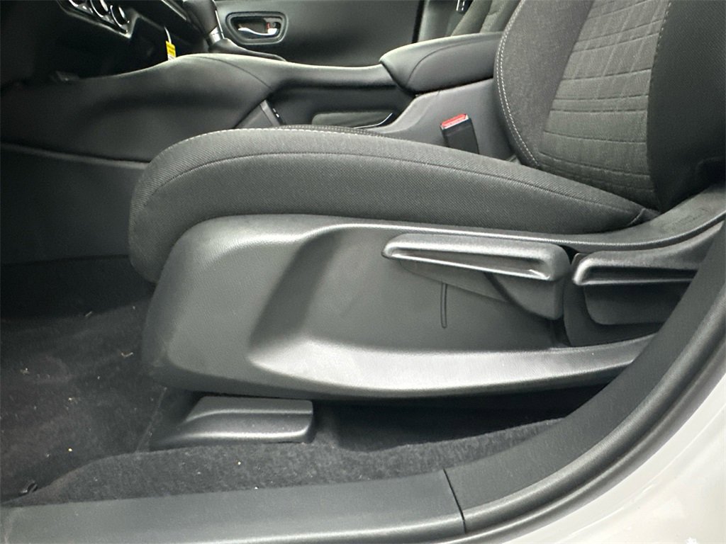 New 2026 Honda HR-V LX image 10