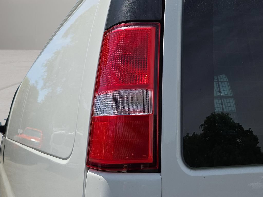 Used 2017 GMC Savana 2500 RWD image 13