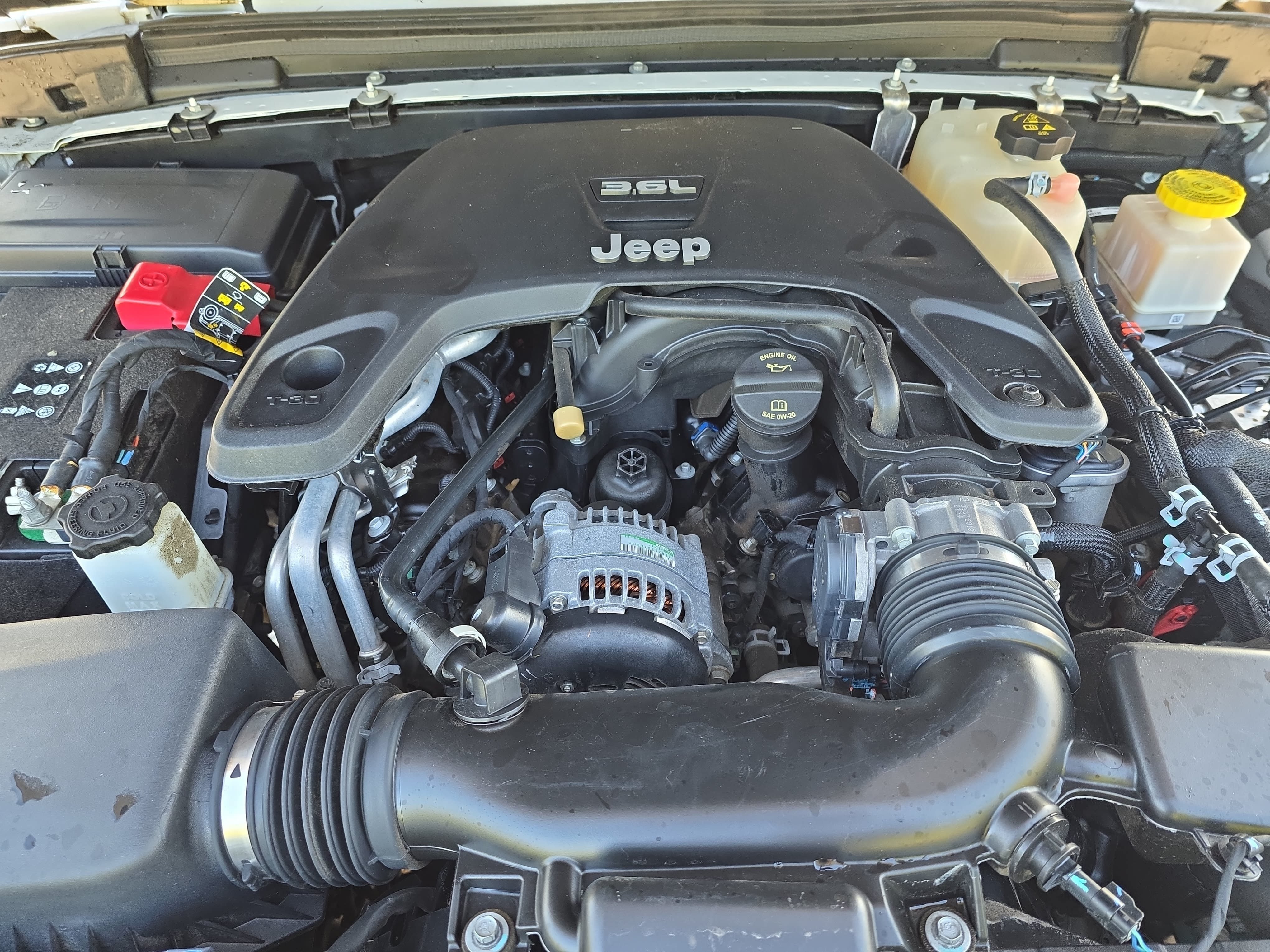 Used 2020 Jeep Gladiator Sport w/ Quick Order Package 24S AWD/4WD image 28