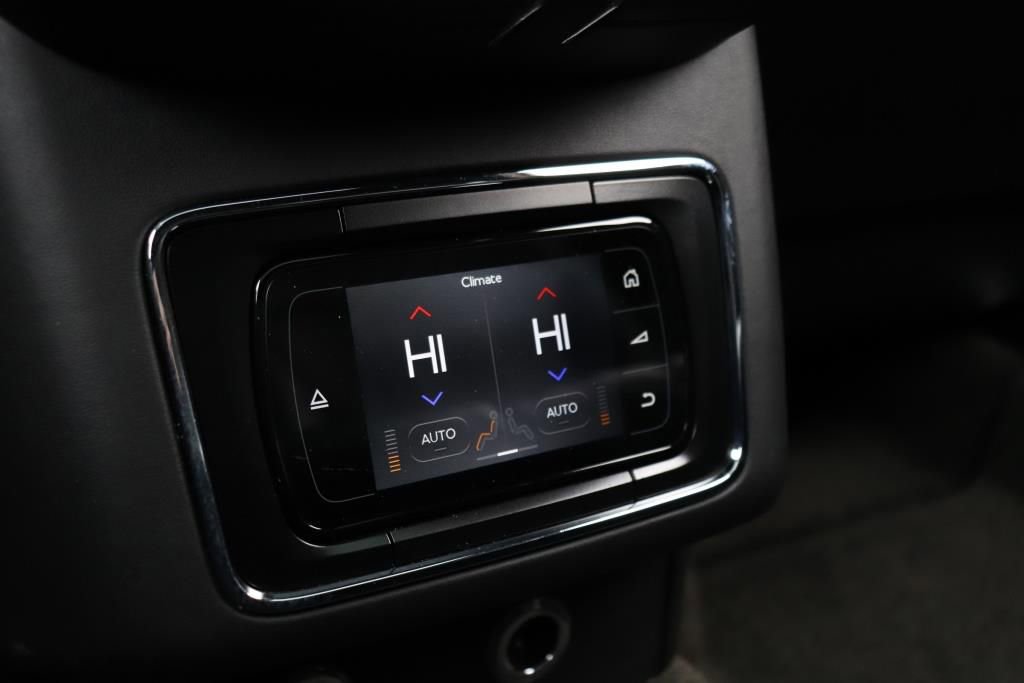 Used 2017 Bentley Bentayga image 75