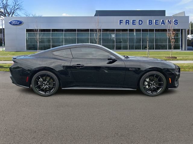 Used 2025 Ford Mustang GT RWD image 9