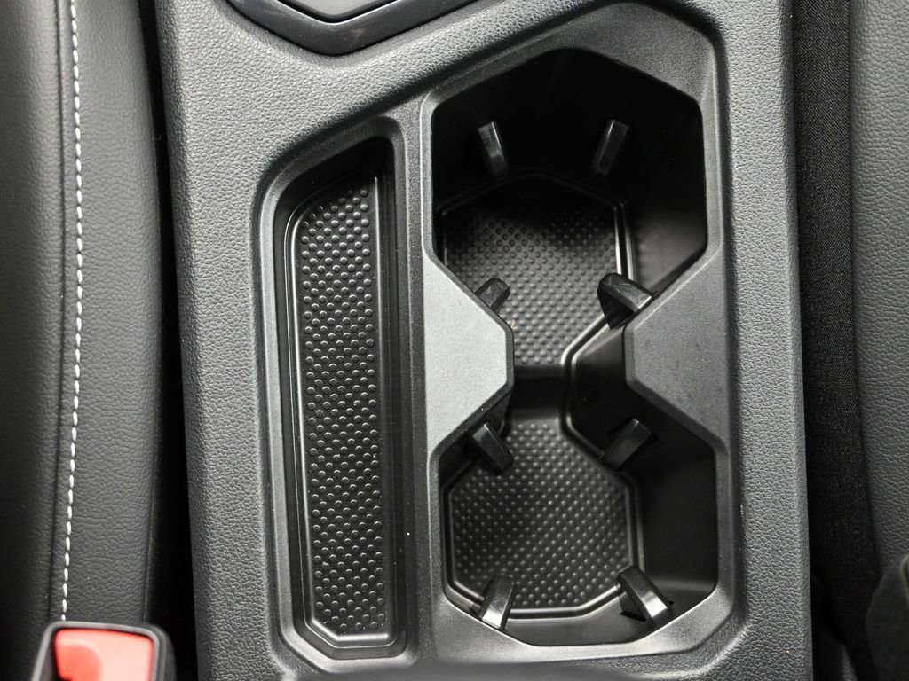 Used 2024 Volkswagen Tiguan SE R-Line image 24