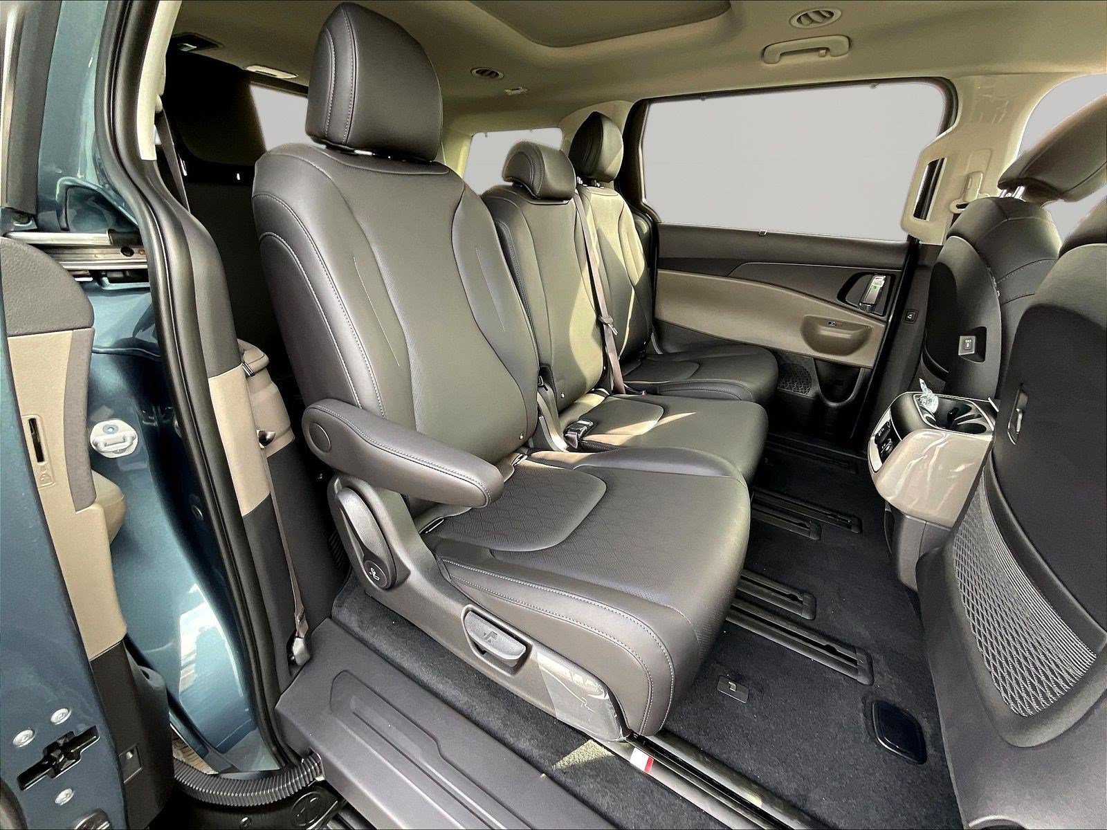 New 2027 Kia Carnival Hybrid FWD image 20