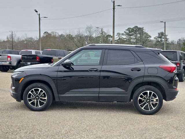 Used 2025 Chevrolet TrailBlazer LT w/ Driver Confidence Package AWD/4WD image 11