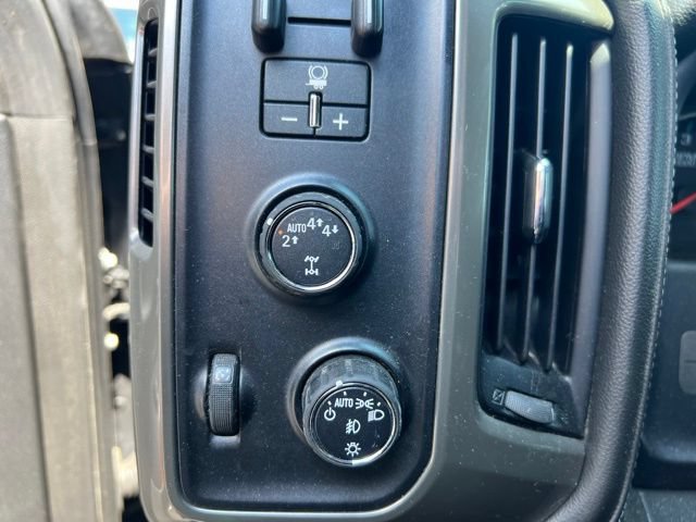 Used 2017 Chevrolet Silverado 1500 High Country AWD/4WD image 11