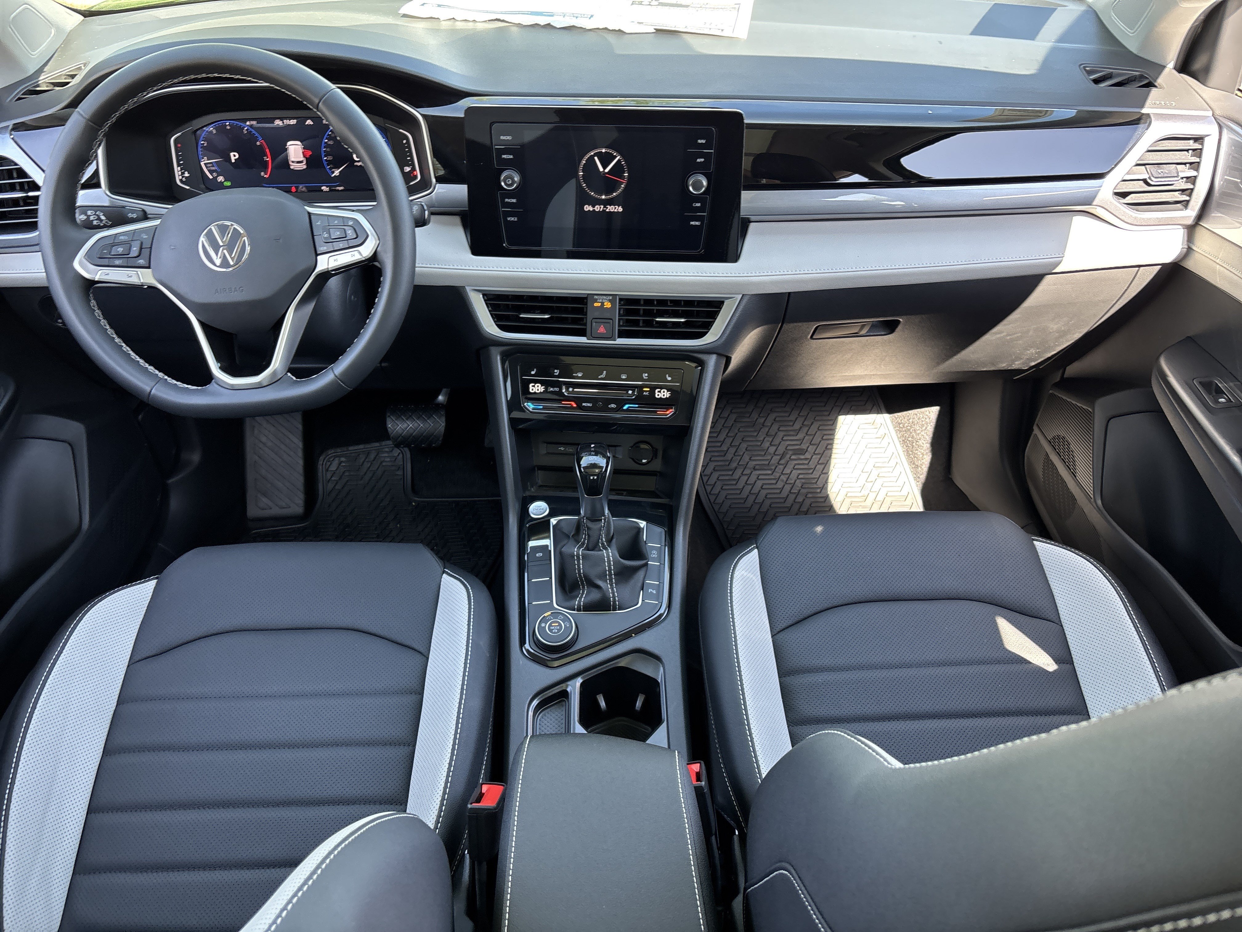 New 2026 Volkswagen Taos SEL AWD/4WD image 12