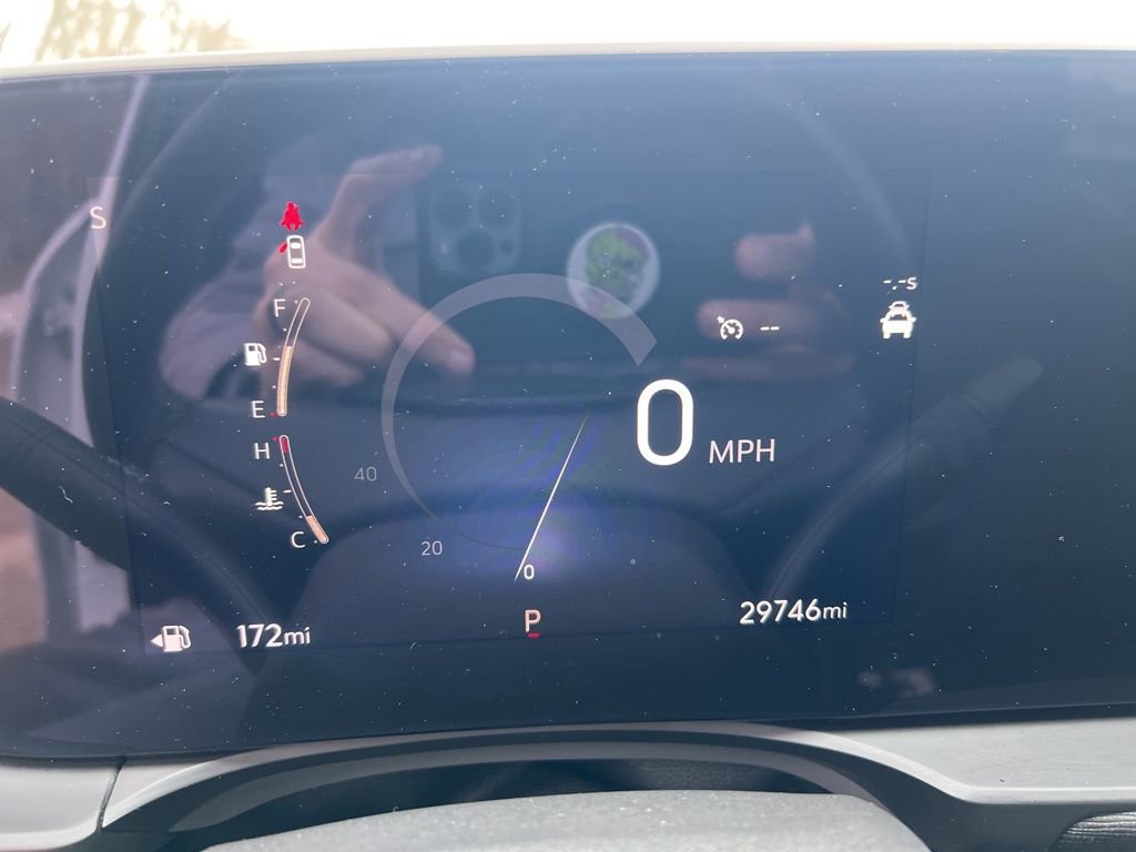 Certified 2024 Buick Envista Sport Touring w/ Convenience I Package image 23