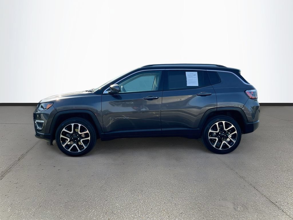 Used 2021 Jeep Compass Limited w/ Elite Exterior Group AWD/4WD image 4