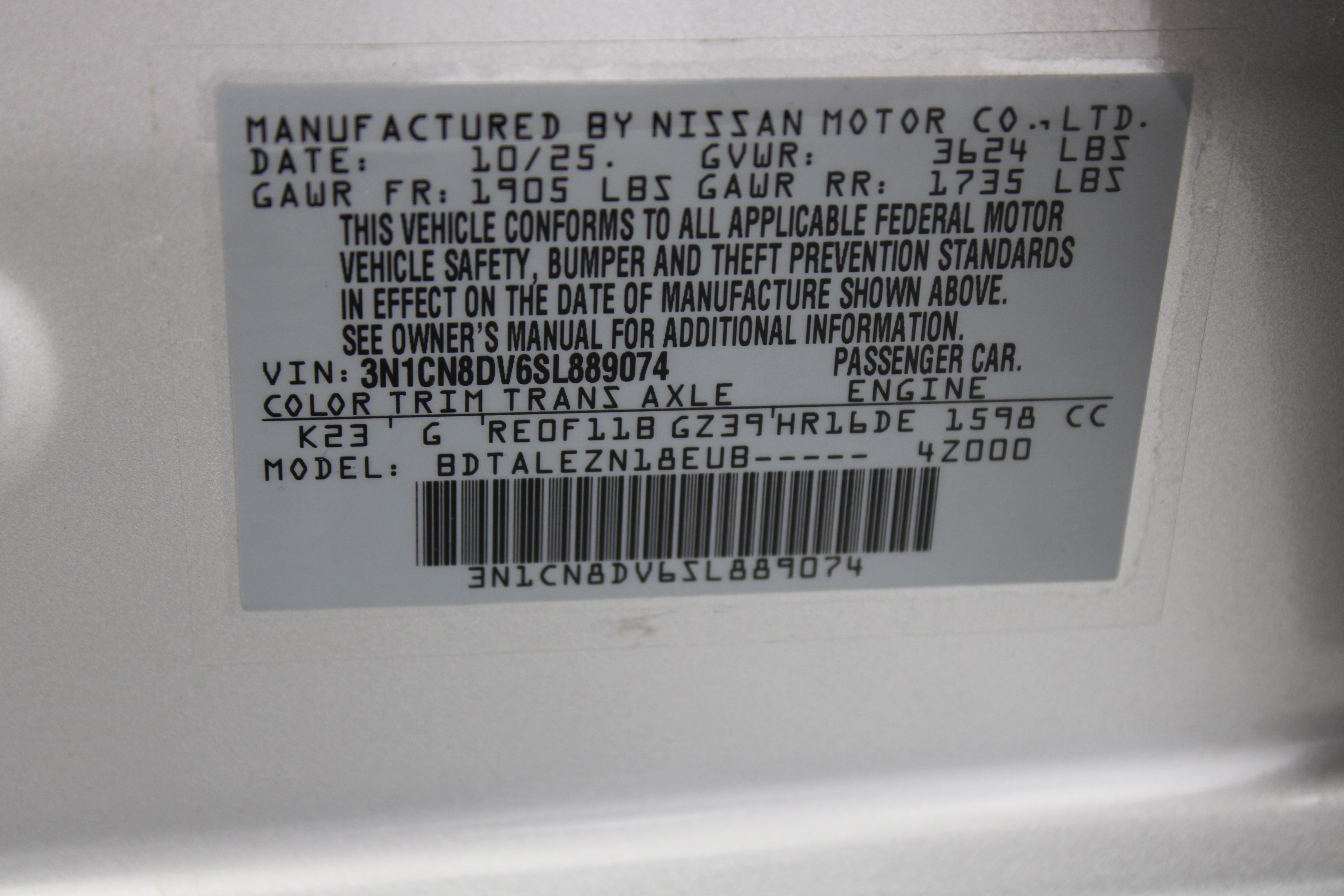 Used 2025 Nissan Versa S w/ Trunk Package FWD image 37