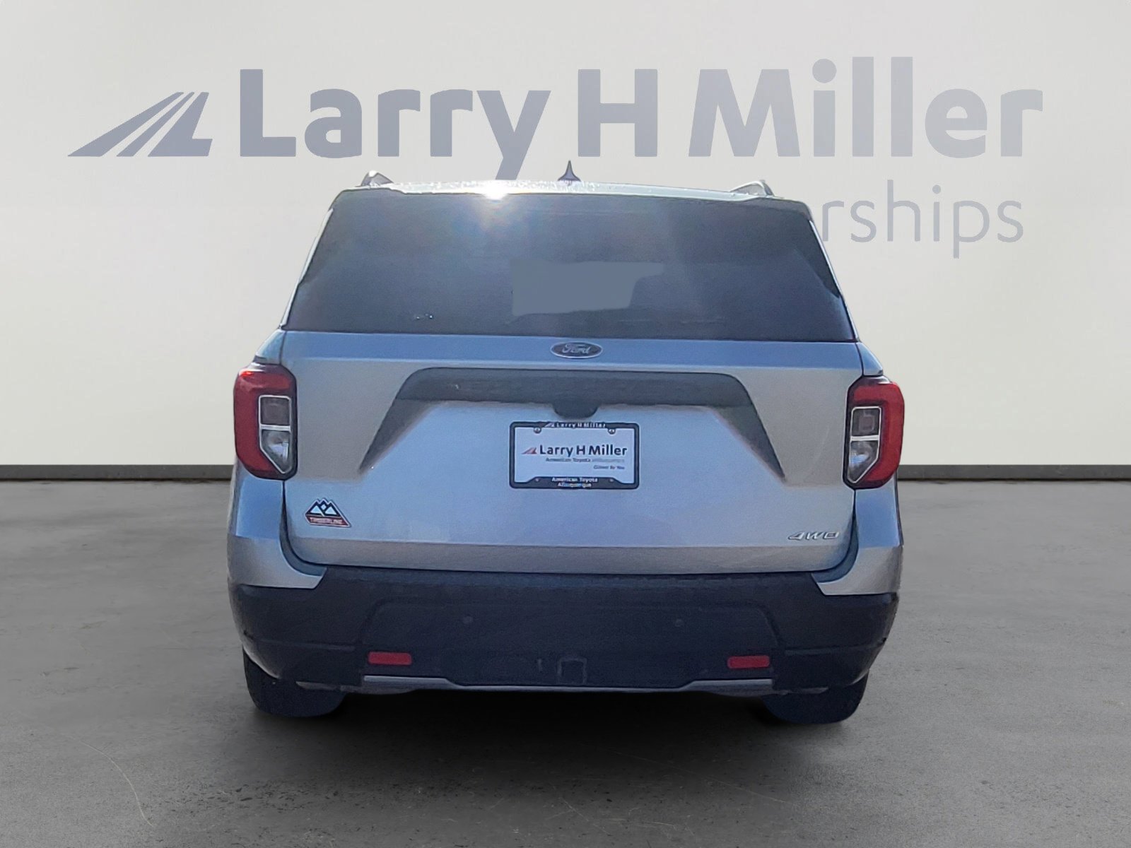 Used 2024 Ford Explorer Timberline w/ Timberline Technology Package image 4