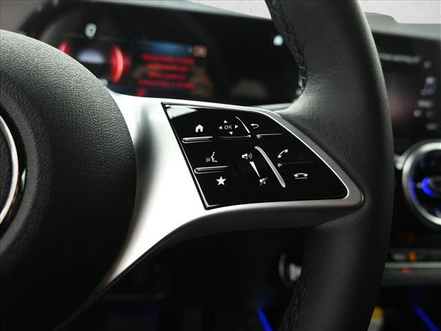 New 2026 Mercedes-Benz GLB 250 4MATIC image 16