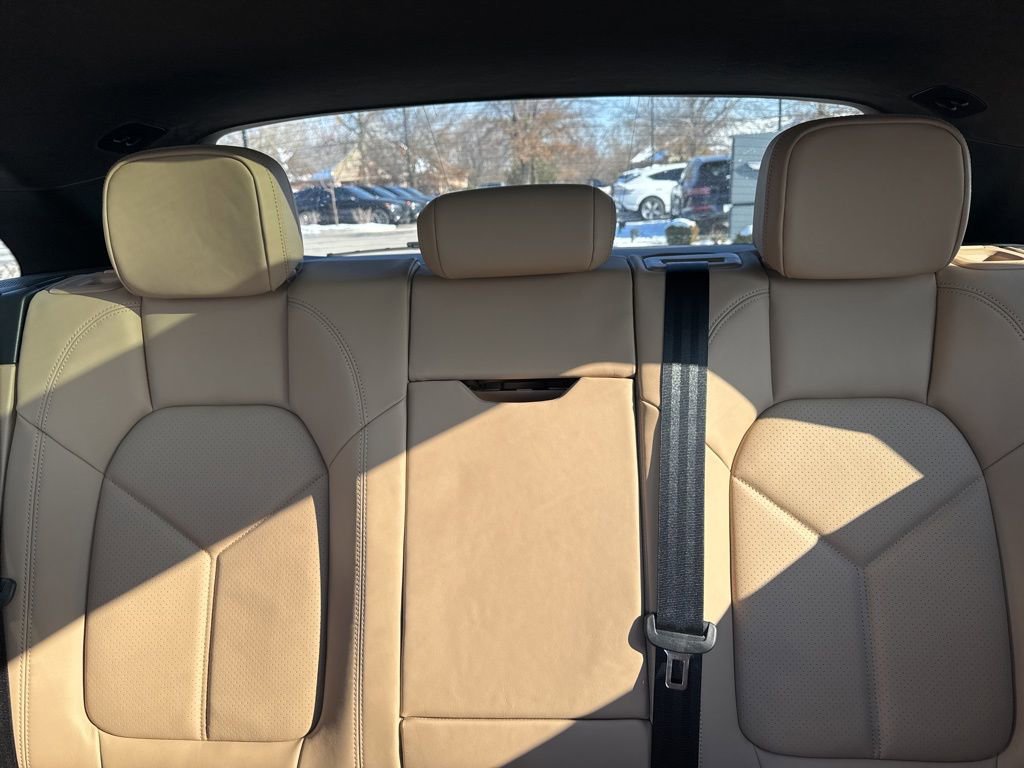 Used 2024 Porsche Macan GTS image 18