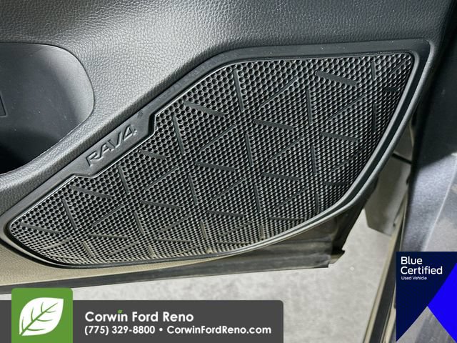 Used 2023 Toyota RAV4 LE AWD/4WD image 22