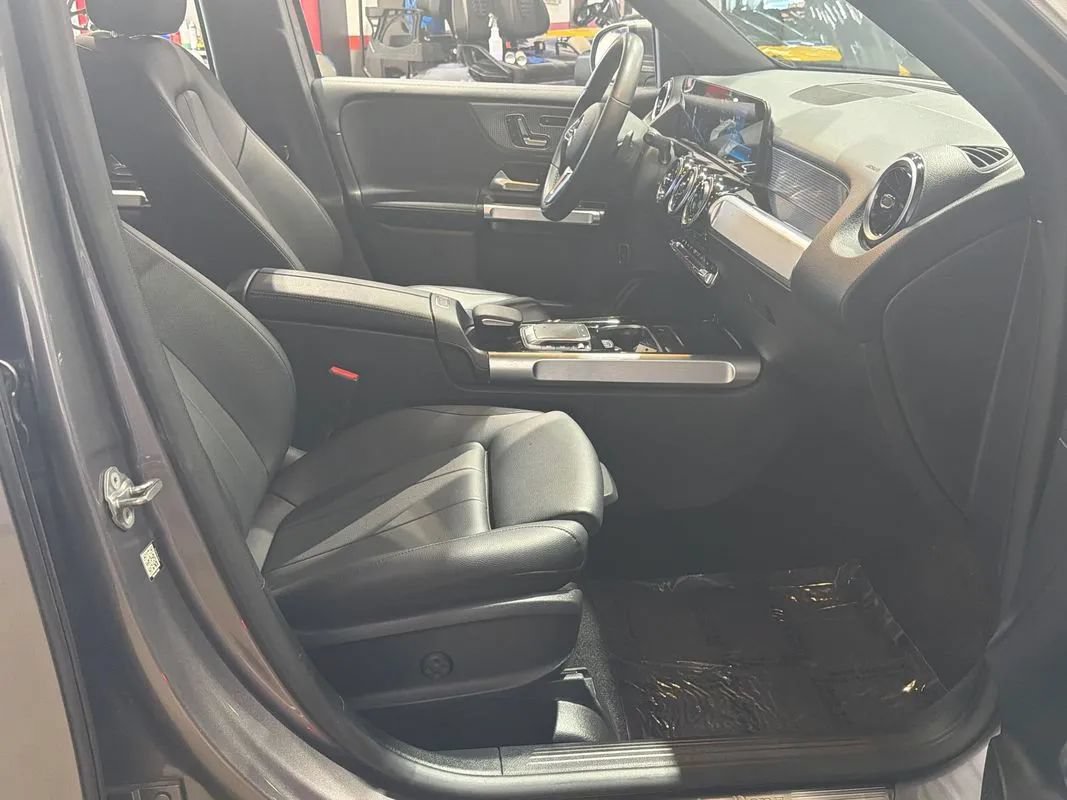 Used 2022 Mercedes-Benz GLB 250 4MATIC image 75