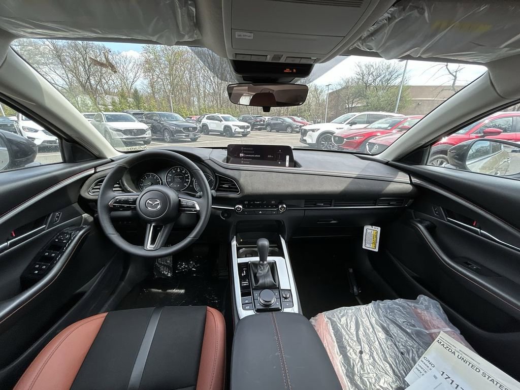 Used 2025 MAZDA CX-30 Carbon AWD/4WD image 12