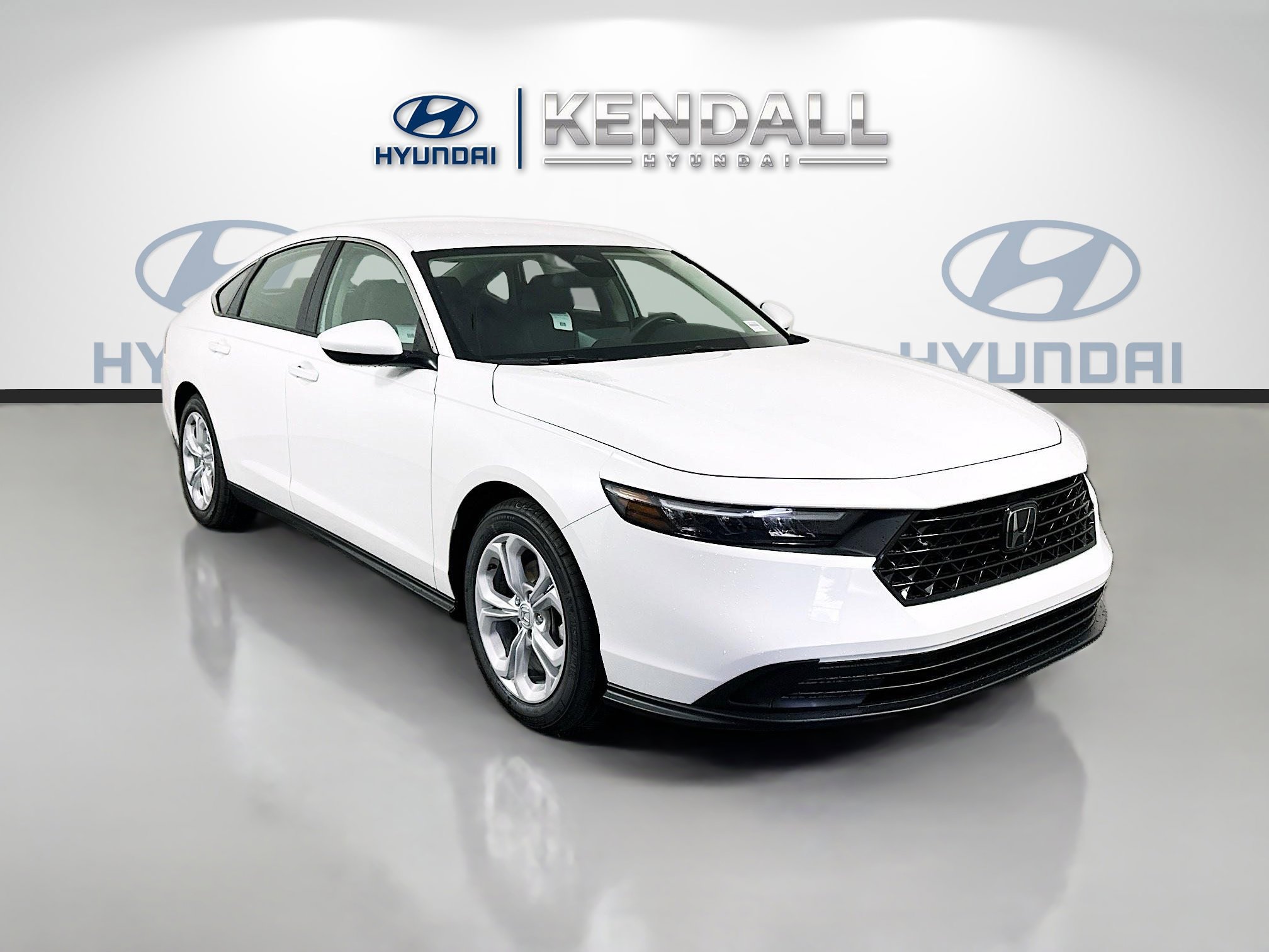 Used 2025 Honda Accord LX image 1