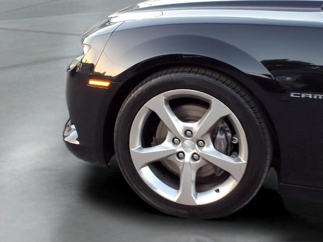 Used 2014 Chevrolet Camaro SS RWD image 9