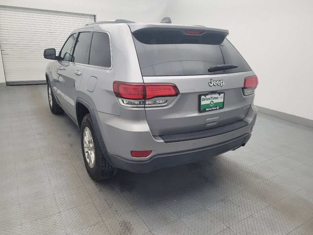 Used 2020 Jeep Grand Cherokee Laredo RWD image 6
