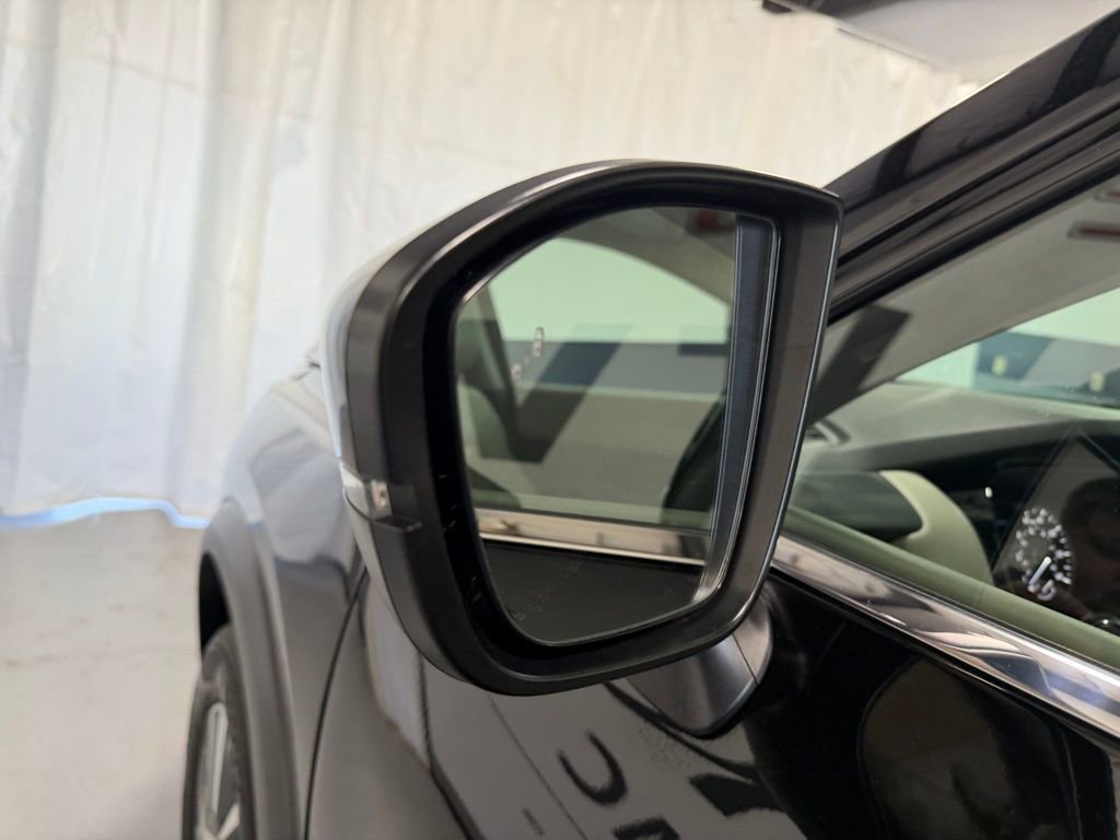 Used 2025 Nissan Pathfinder SL AWD/4WD image 5