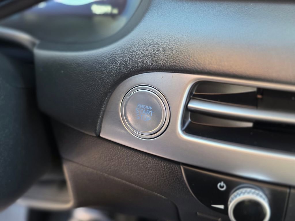 Used 2023 Hyundai Palisade Limited image 34