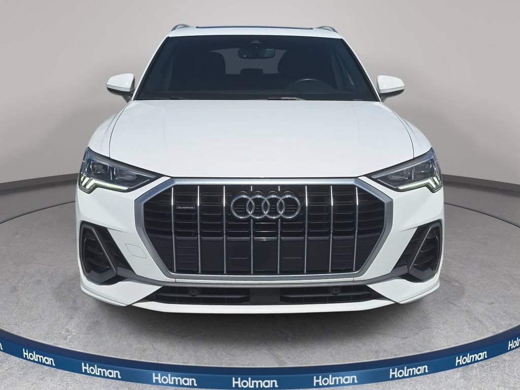 Used 2024 Audi Q3 2.0T Premium w/ Convenience Package AWD/4WD image 3