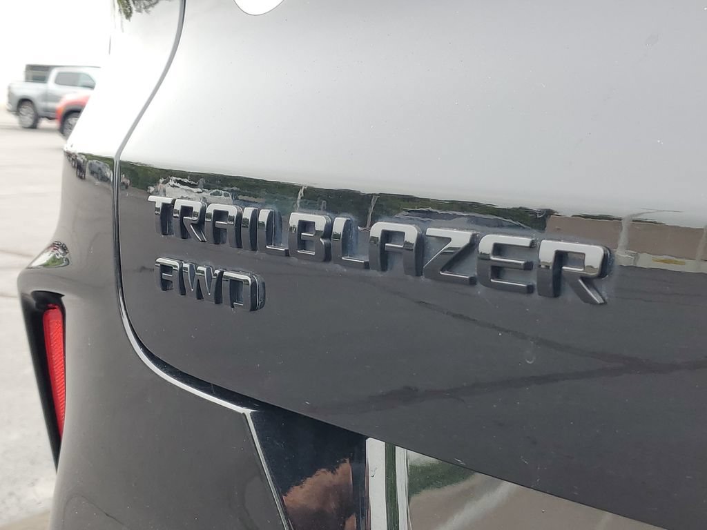 Used 2021 Chevrolet TrailBlazer RS w/ Technology Package AWD/4WD image 32