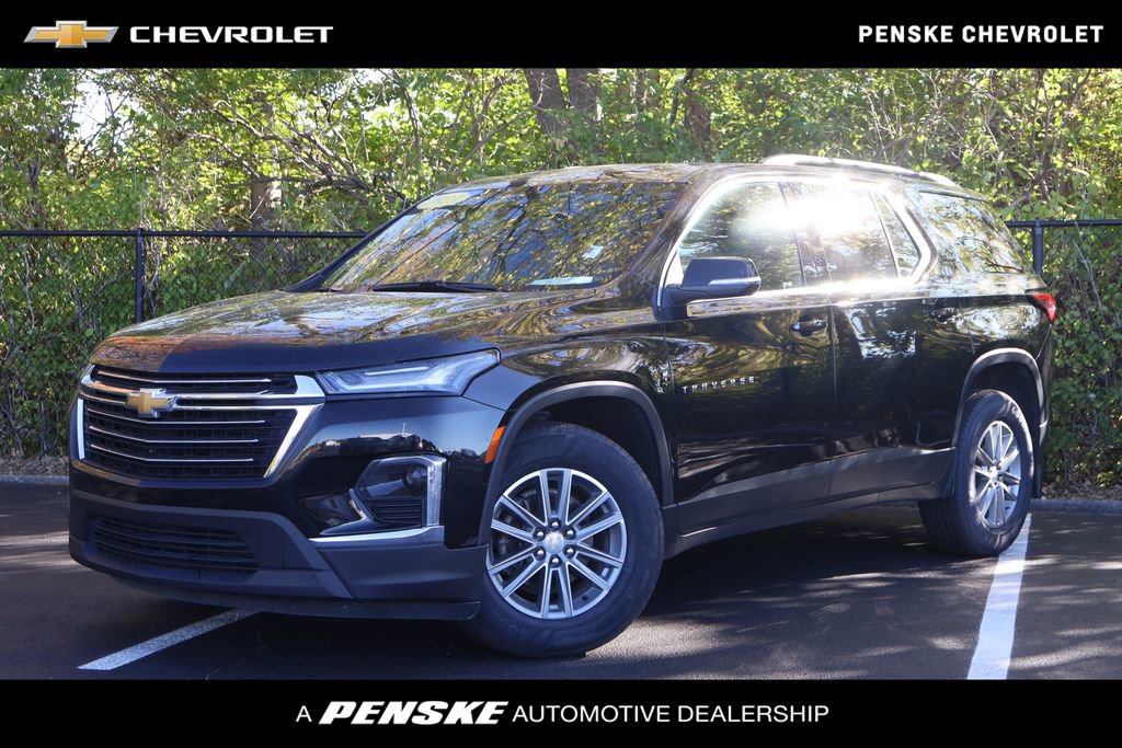Certified 2023 Chevrolet Traverse LT image 1