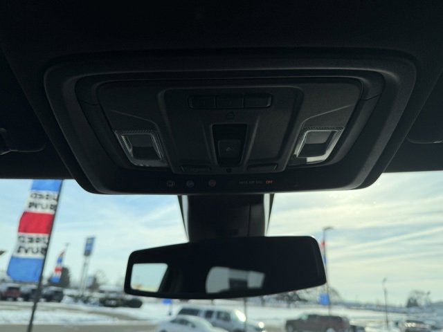 Used 2022 Chevrolet Silverado 2500 High Country w/ Safety Package II image 28