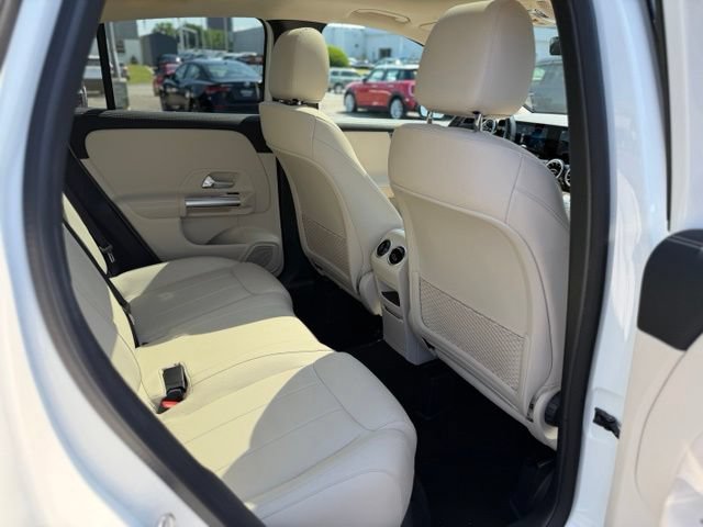 Used 2022 Mercedes-Benz GLA 250 4MATIC image 10