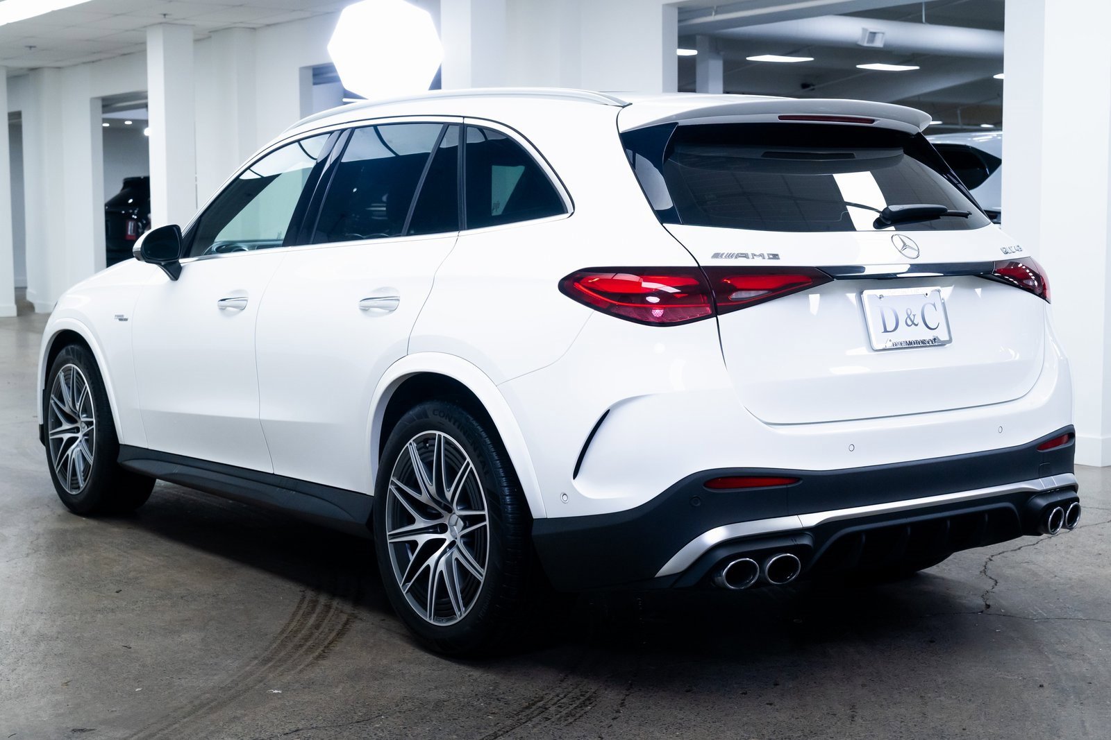 Used 2024 Mercedes-Benz GLC 43 AMG 4MATIC image 4