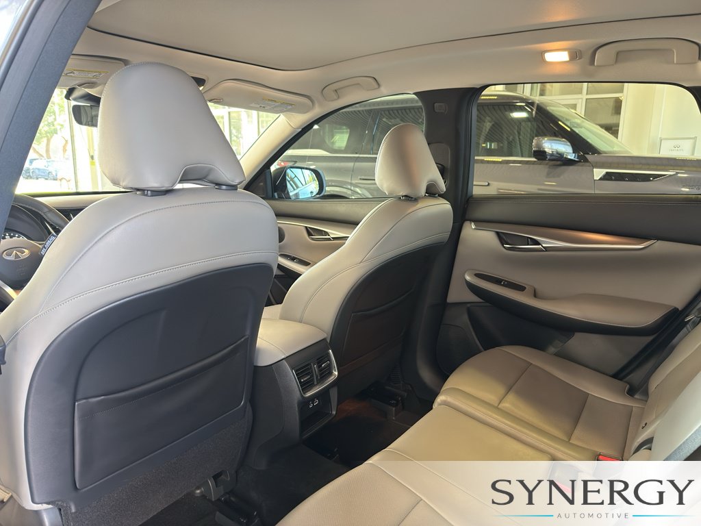 Certified 2023 INFINITI QX50 Luxe FWD image 27