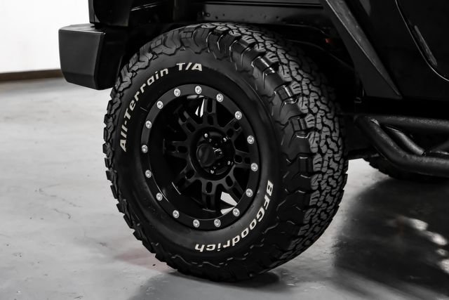 Used 2012 Jeep Wrangler Sport AWD/4WD image 34