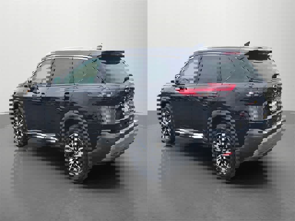 Used 2023 Nissan Rogue SV image 4