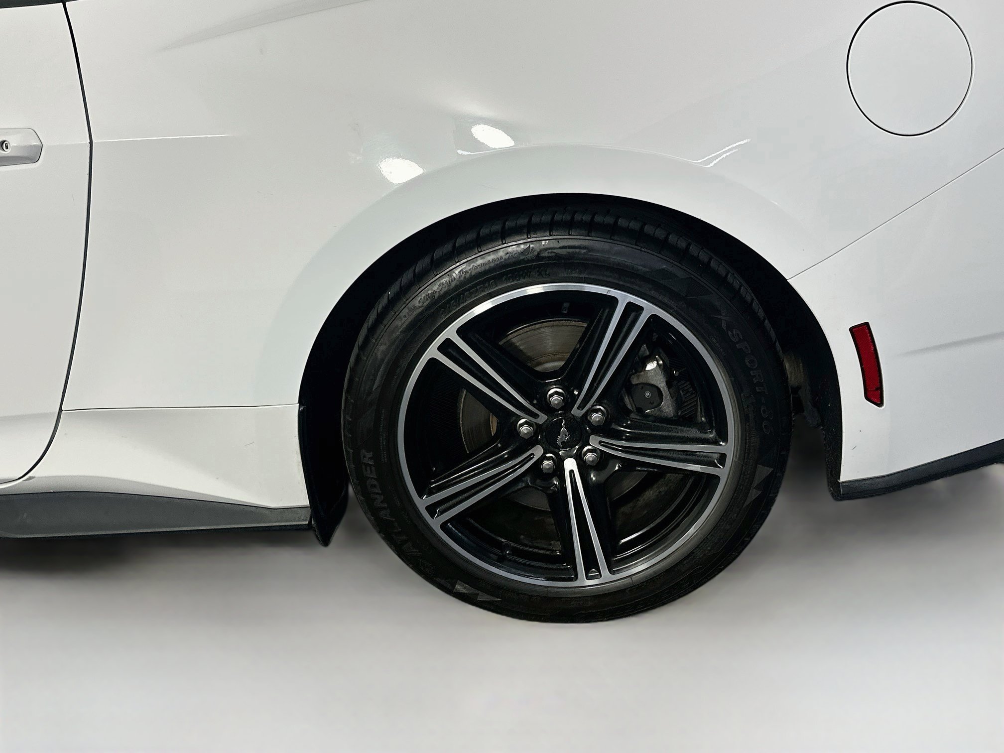 Used 2024 Ford Mustang Coupe RWD image 11