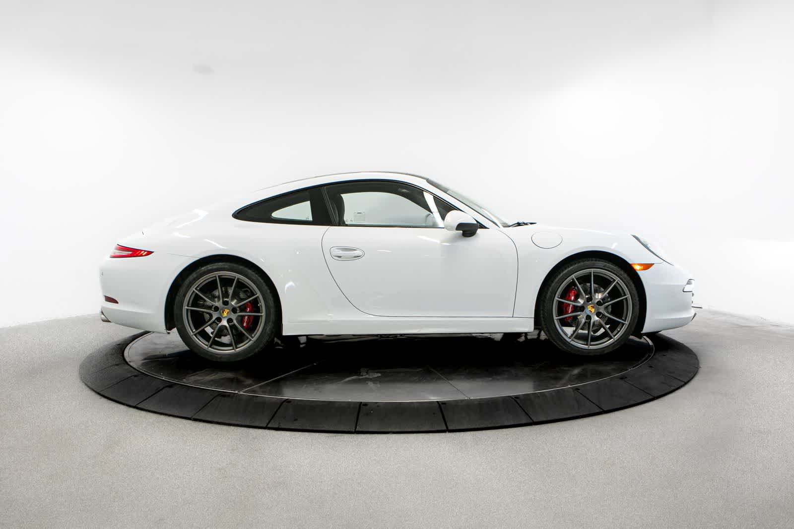 Certified 2016 Porsche 911 Carrera RWD image 8