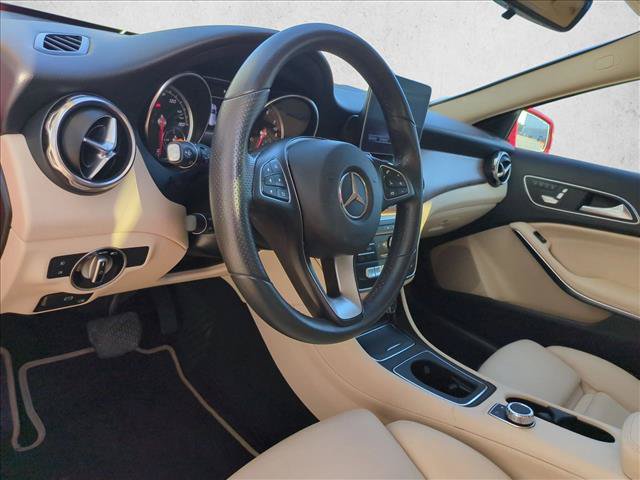 Used 2018 Mercedes-Benz GLA 250 image 10