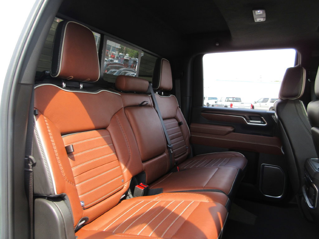 Certified 2024 GMC Sierra 3500 Denali Ultimate AWD/4WD image 28