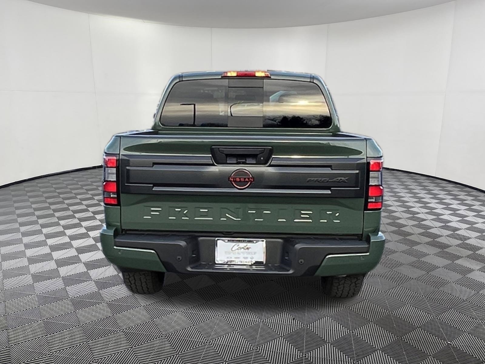 Used 2025 Nissan Frontier PRO-4X AWD/4WD image 5